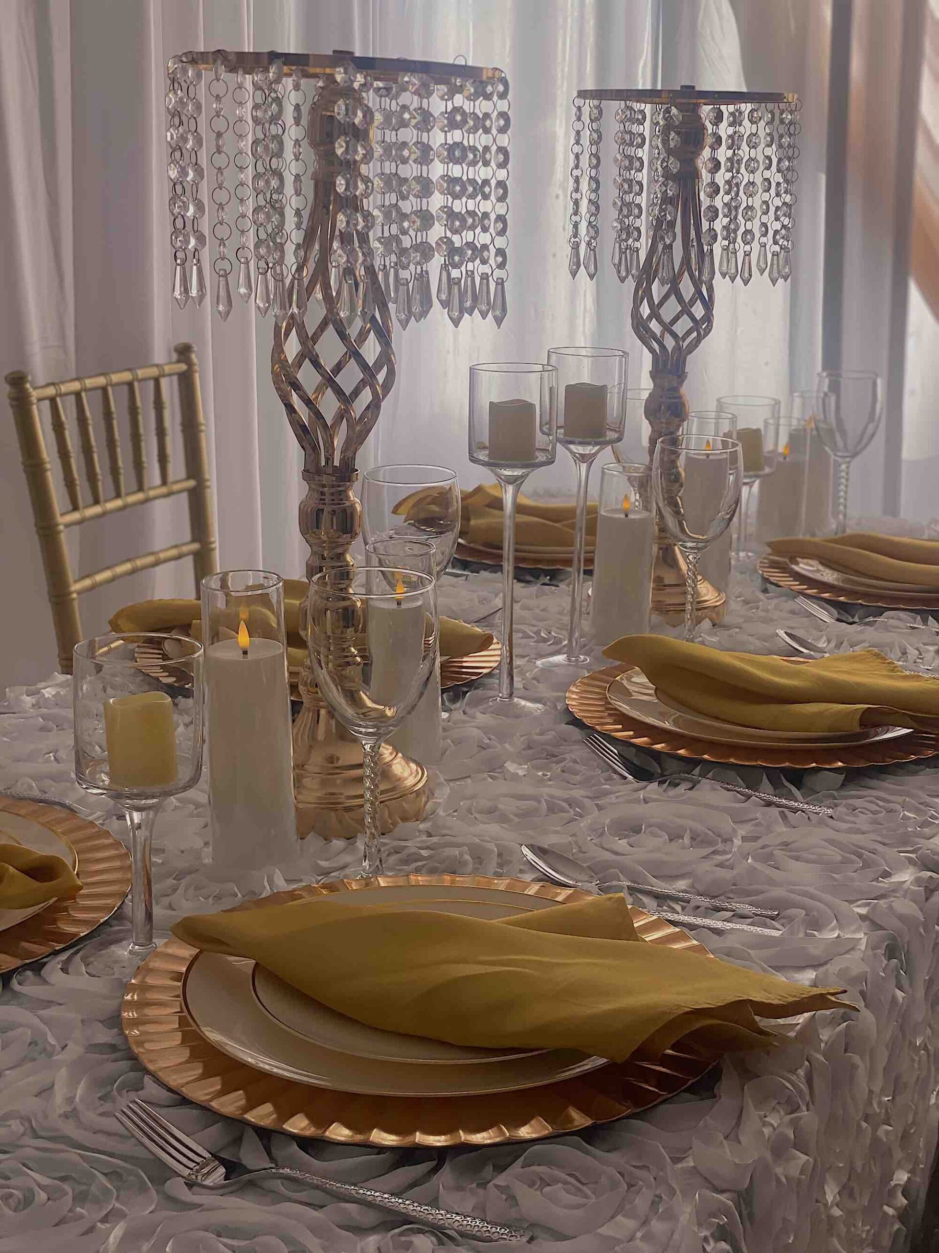 A table setting that is nicely decorated.